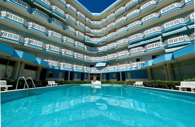 Adorable studio with shared pool