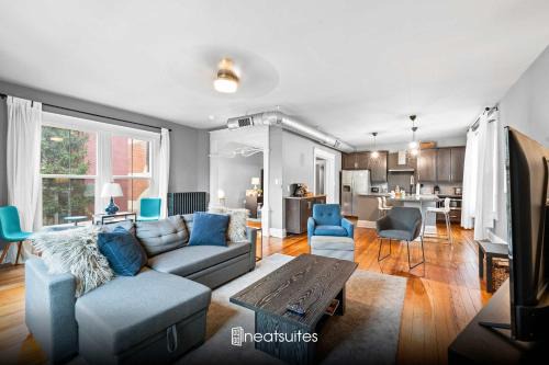 Adorable Ludlow Apartment