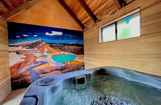 Adventure Lodge and Motels and Tongariro Crossing Track Transport
