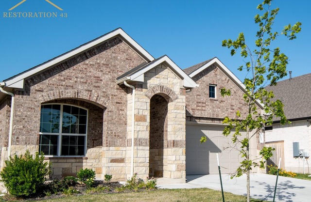 Affordable Attractive Home Mins from Austin + Q2 Stadium