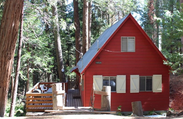 Affordable, Cozy and rustic Cabin in the Sequoia Nat'l Forest.