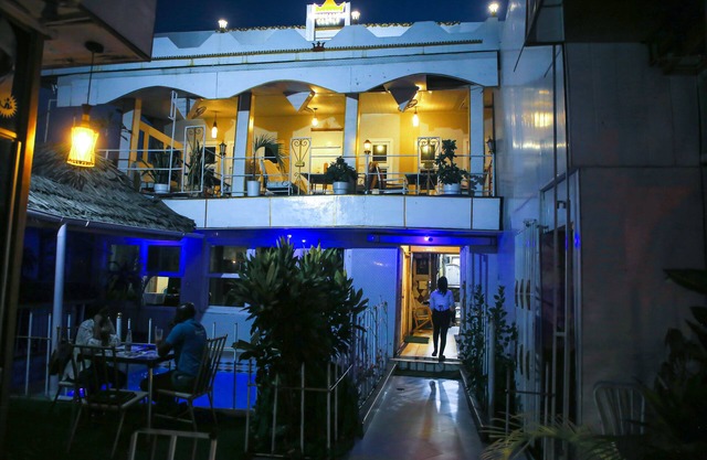 AFRIKANDO ROYAL CASTLE