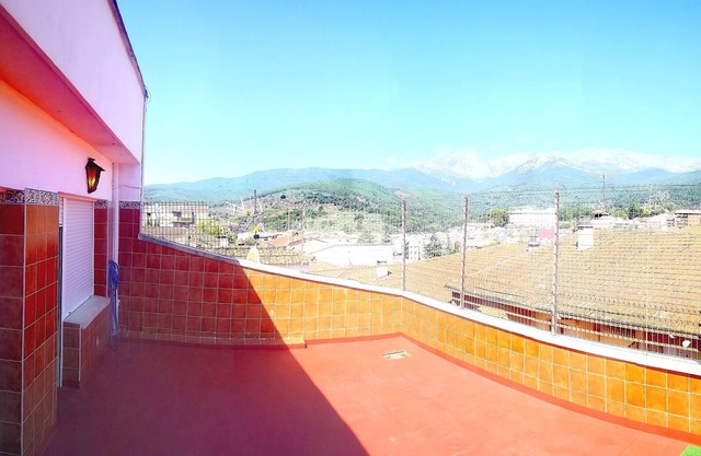 AG2 - Apartment with terrace and barbecue in Gredos Sur