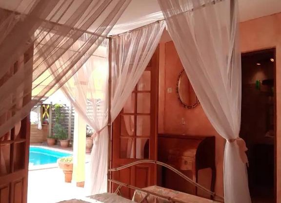 Agréable chambre d'hôtes, SDB, piscine, carbet cuisine.