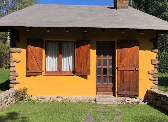 Agradable casa con chimenea interior
