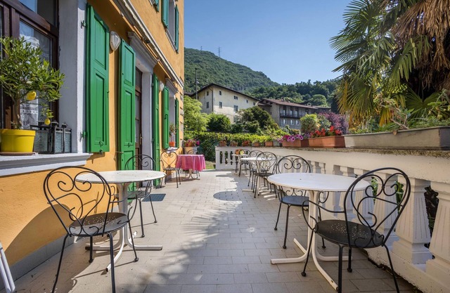 Agritur Tenno Appartamentino with Mountain View & Balcony