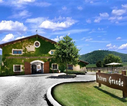 Agriturismo Potrero Grande sul Lago di Martignano con spiaggia