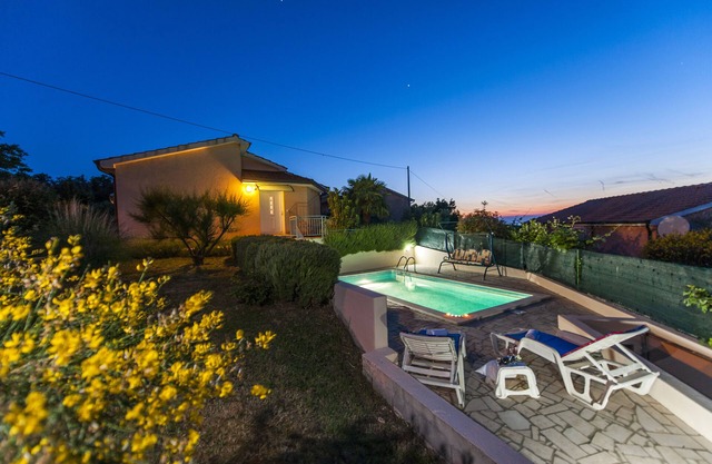 Air Conditioned Private Villa with Private Pool and Panoramic Views