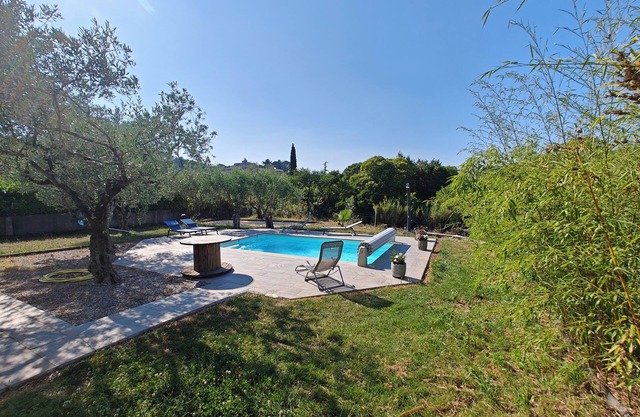 Air-conditioned villa with pool at the gateway to the Cévennes
