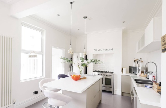 Airy and Bright - Superb Bristol Home With Garden