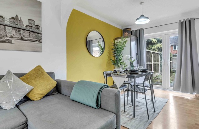 Albert House - 3 Bedroom Home close to NEC