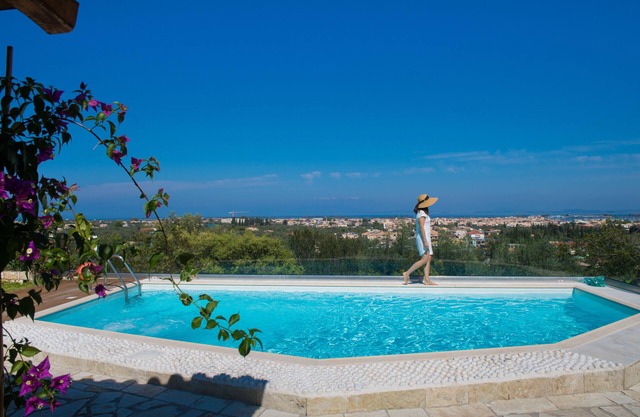 Alea Resort Phedra-Luxury private villa with pool-a great sea view-dreamy sunset