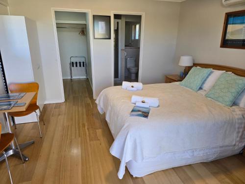 Alexander Drive B & B