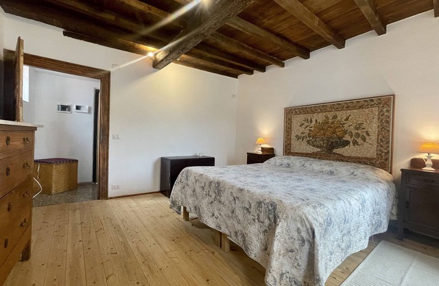 Alexander Place Chestnut