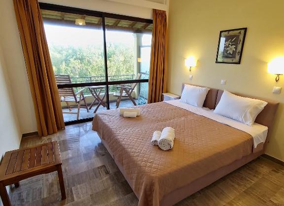 Alexandra Apartment 13