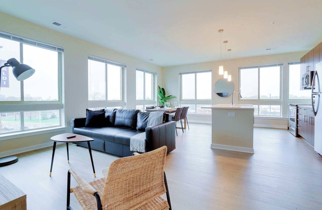 Alexandria Oasis: Comfortable 2 Bedrooms Apartment