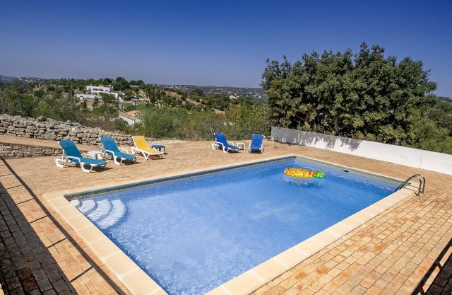 Algarve House with private pool quiet environment