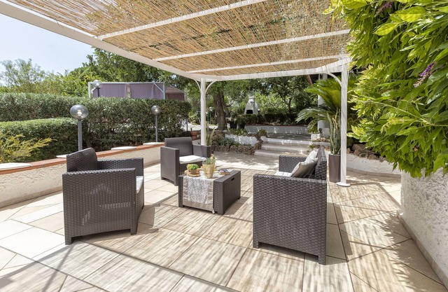 Alghero, detached house near the sea.