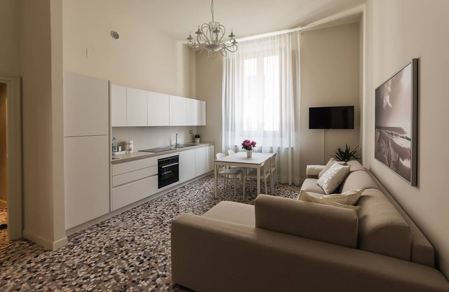 Alighieri Theatre charming suite
