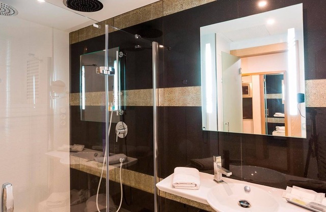 All-Inclusive Swim Up Deluxe Family Studio at Sirenis Seaview Country Club