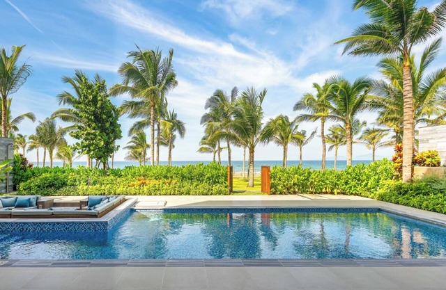 All-inclusive Luxury Beachfront Villa nearby Golf Courses