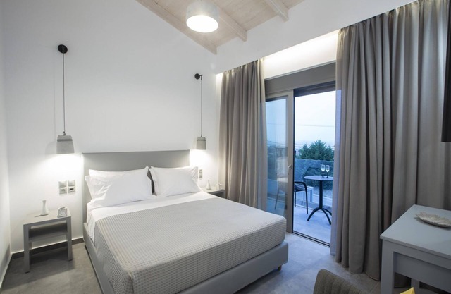 Aloft Luxury Villas Lefkada - Heated Pool