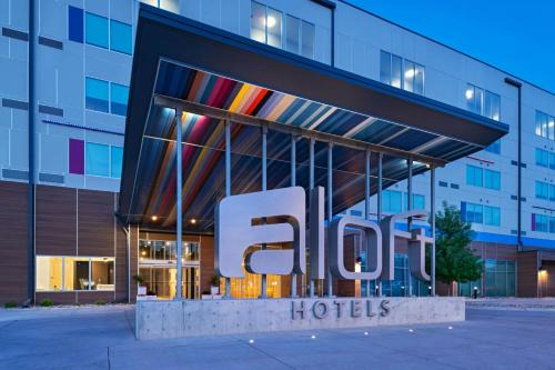 Aloft Omaha West