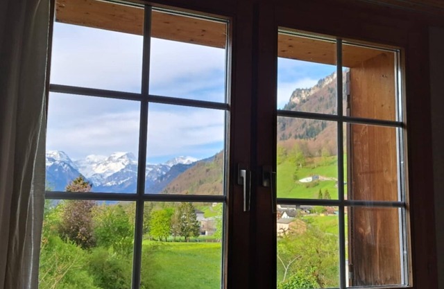 Alpine Chalet with Mountain Views & Tranquillity