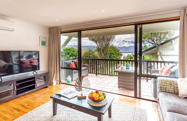 ALPINE LAKE VIEW SPACIOUS TWO BEDROOM APARTMENT