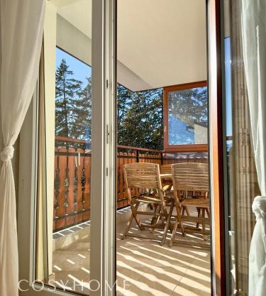 Alpine Sunset l Attique l Golf l By CosyHome