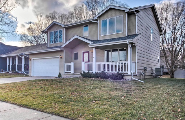Altoona Home 11 Mi to Downtown Des Moines