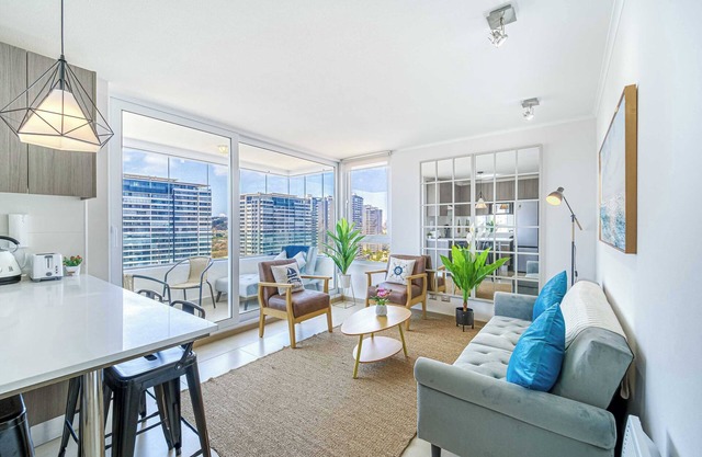 Altos del Mar - 2B Parking & Views