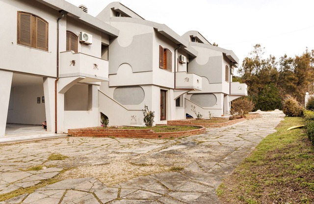 Altramonto House