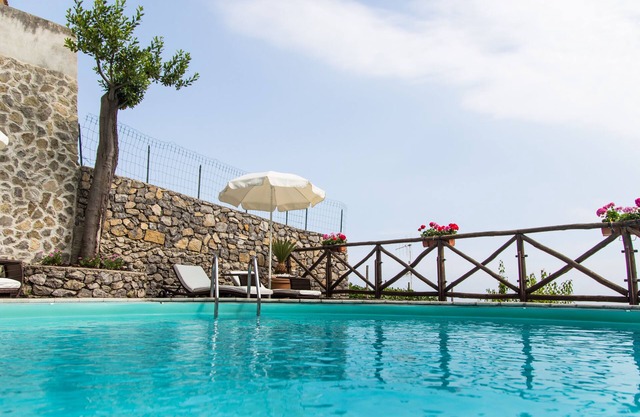Amalfi villa with swimming-pool and garden