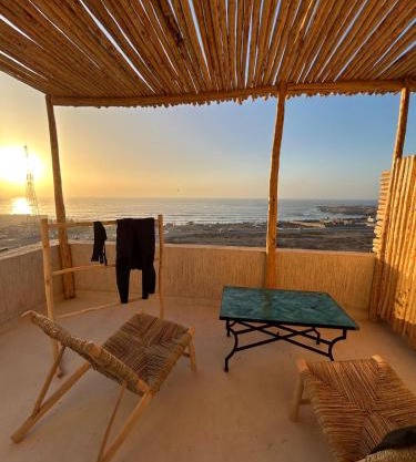 Aman surf paddle yoga