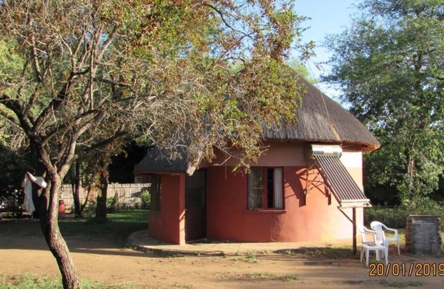 Amanzimlotzi Riverside Bush Camp