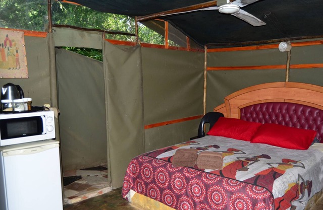 Amanzimlotzi Riverside Bush Tent for 3 Adults in Limpopo, Kruger Park