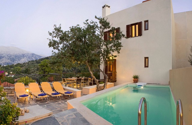 Amari Villas: calm and comfort in the real Crete
