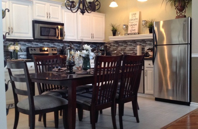 Amazing 5 Star Home, Amenities Galore, AC, no pet fee, 7 miles to NAU