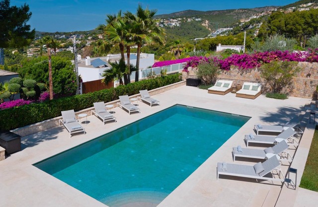 Amazing 7 bed property in Portals