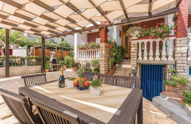 Amazing apartment in Biograd with WiFi