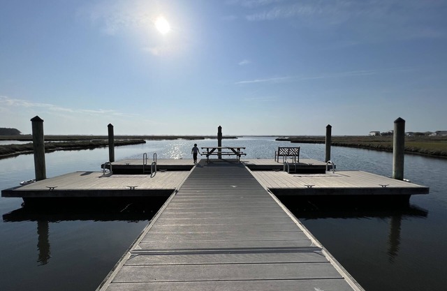 Amazing Coastal Resort Home, Indoor/Outdoor Pools, Kayaking, Tennis, & Fishing
