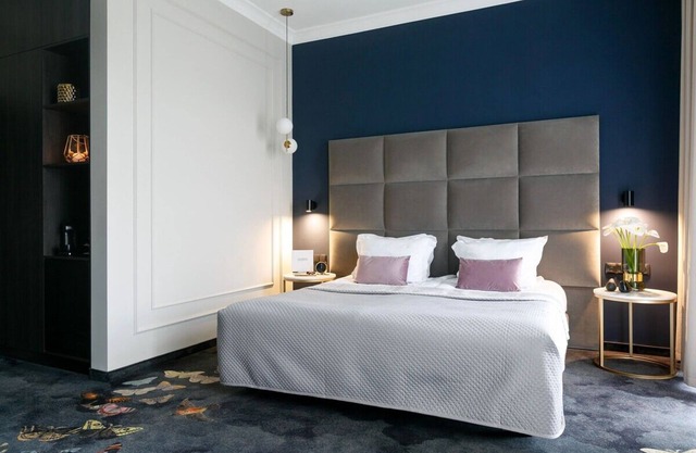 Amazing Downtown Getaway | Near Local Landmarks