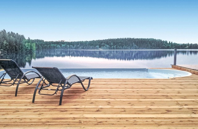 Amazing home in Dalsjöfors with sauna