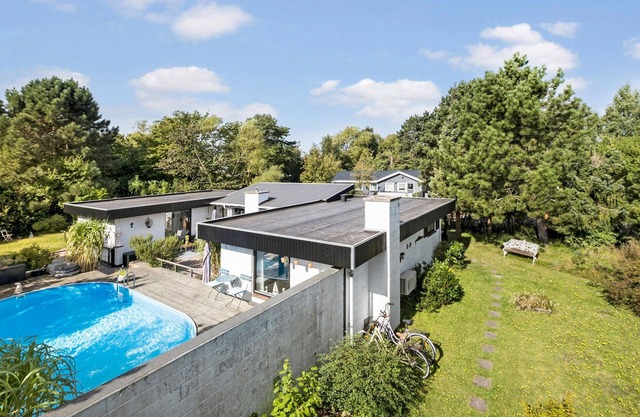 Amazing home in Sjællands Odde