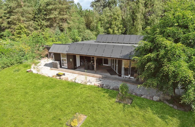 Amazing home in Glesborg with WiFi