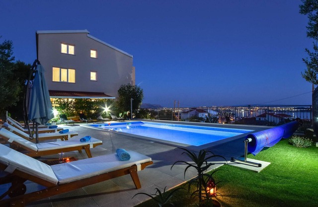 Amazing home in Kastel Sucurac