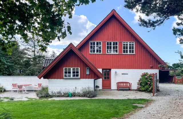 Amazing home in Humble with sauna