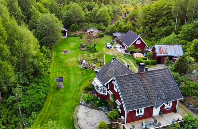 Amazing Home In Johannishus