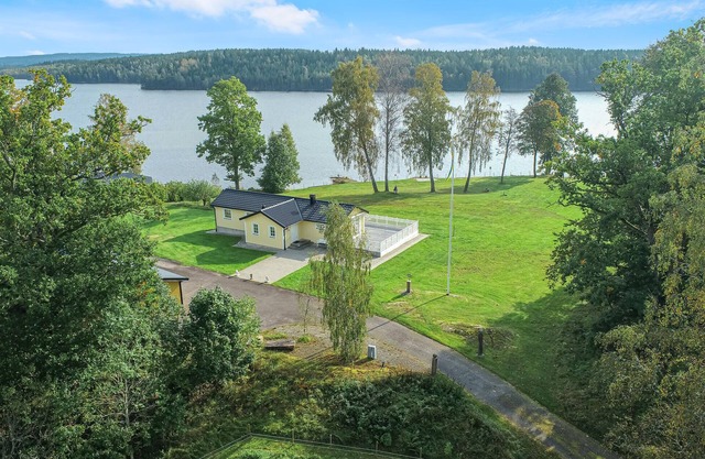 Amazing home in Kinnnarumma with sauna